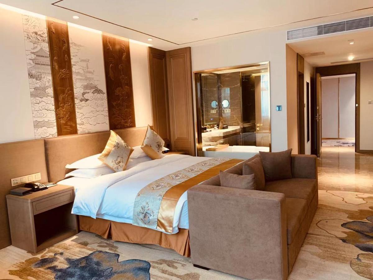 Baoying Jinling Hotel Eksteriør bilde