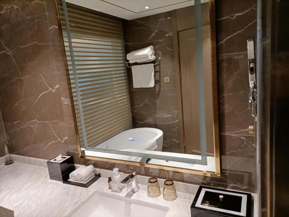 Baoying Jinling Hotel Eksteriør bilde